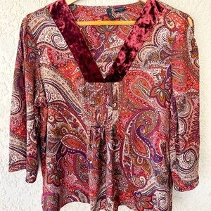 New Directions Petite PXL Top with Velvet Neck Detail and Paisley Design